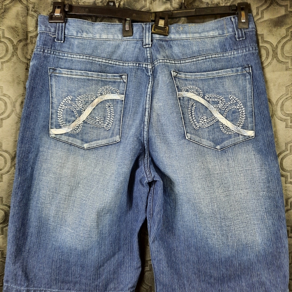 Size 42 Mens Long Shorts Indigo30 brand Skater / Board type Embroidered Pockets